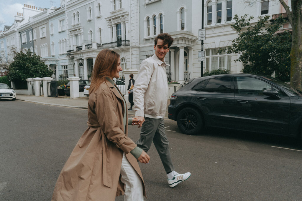 Couple walking in the streets of London.