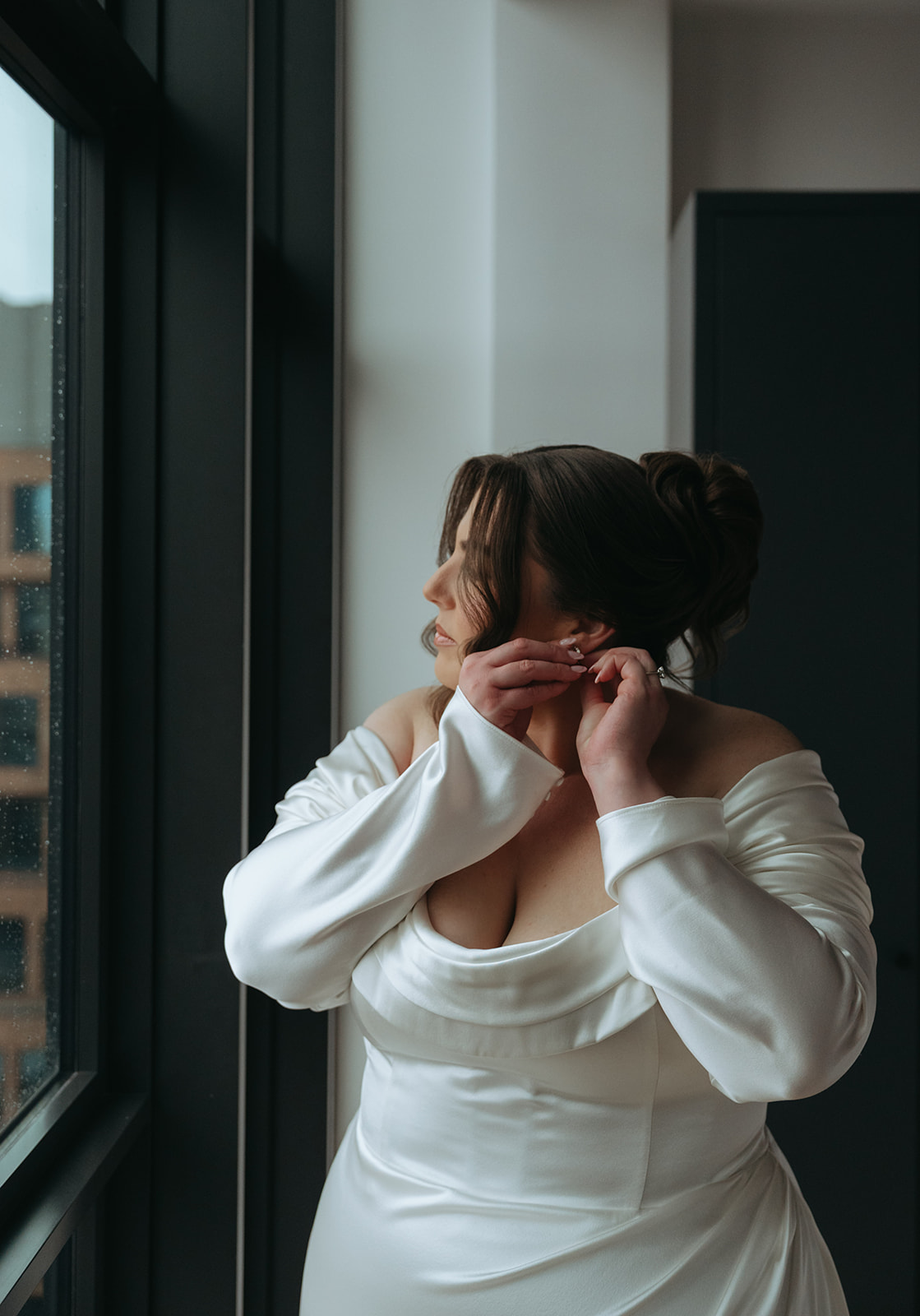 Madison + Dylan's 620 Loft and Garden Wedding bride getting ready at wythe hotel in nyc, shot by elsie goodman, a destination and NYC wedding photographer