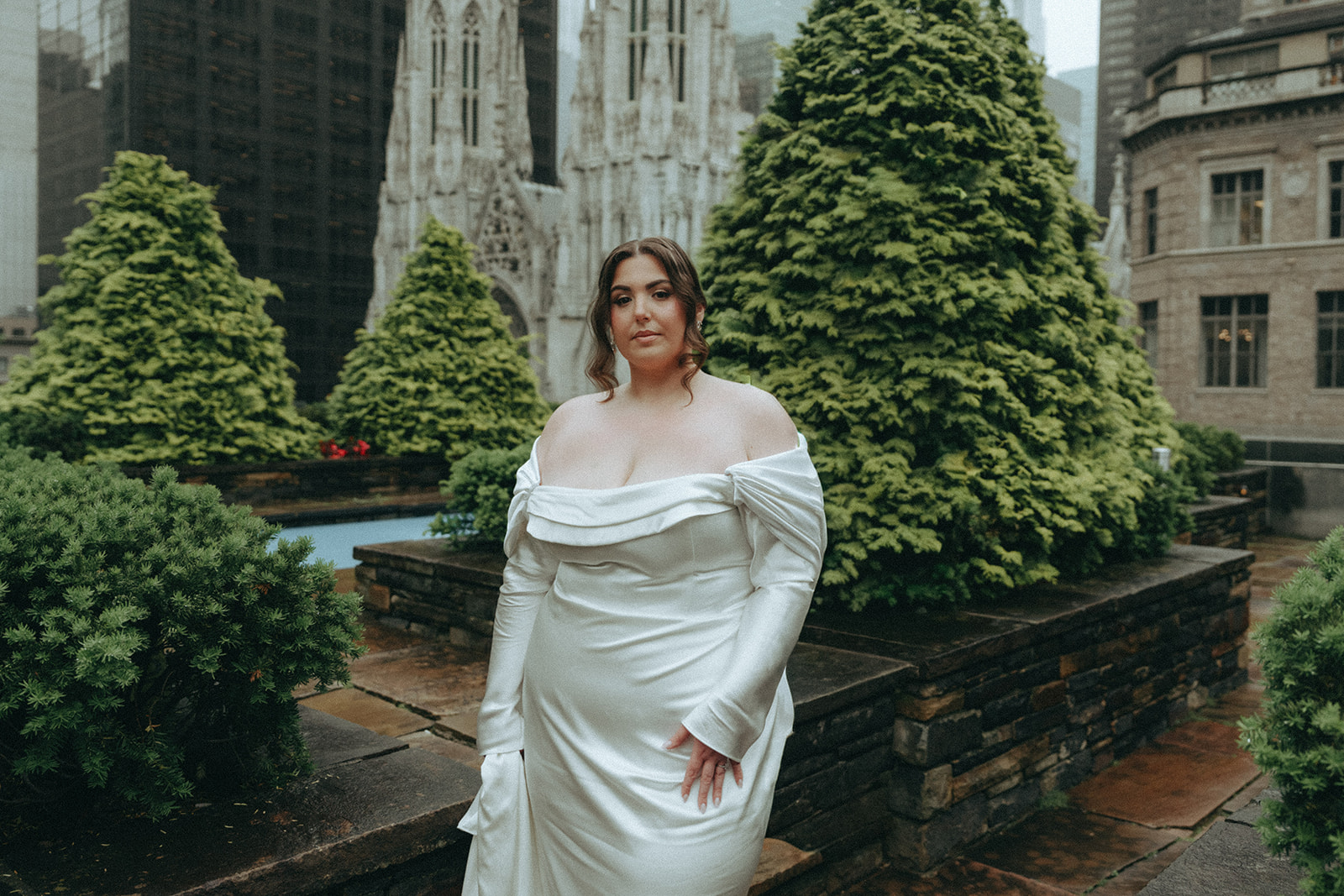 Madison + Dylan 620 Loft and Garden Wedding bridal portraits on rooftop at 620 loft & garden wedding, shot by elsie goodman, a destination and NYC wedding photographer